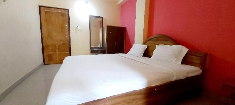 Spot On 80624 Hotel Niladri Complex Puri Exterior foto